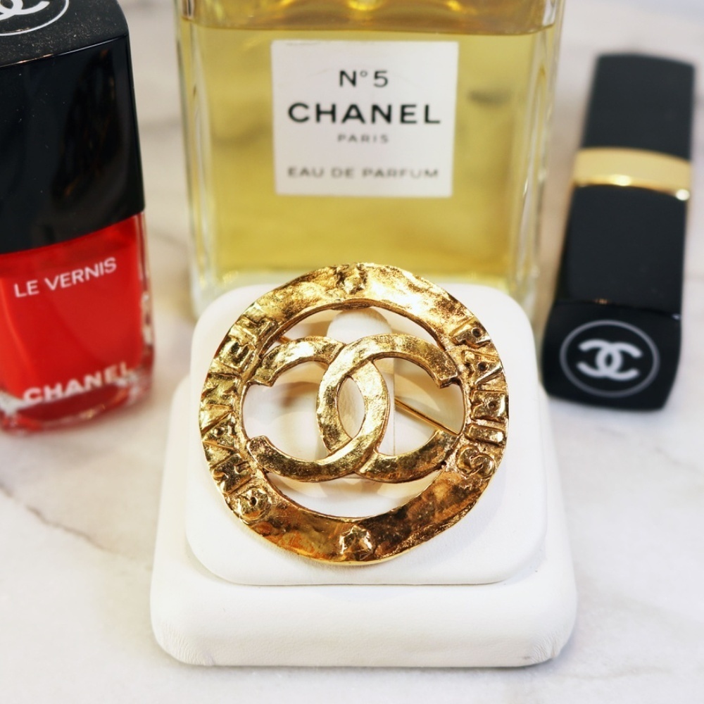 Chanel CC Logo Paris Gold Plated Brooch